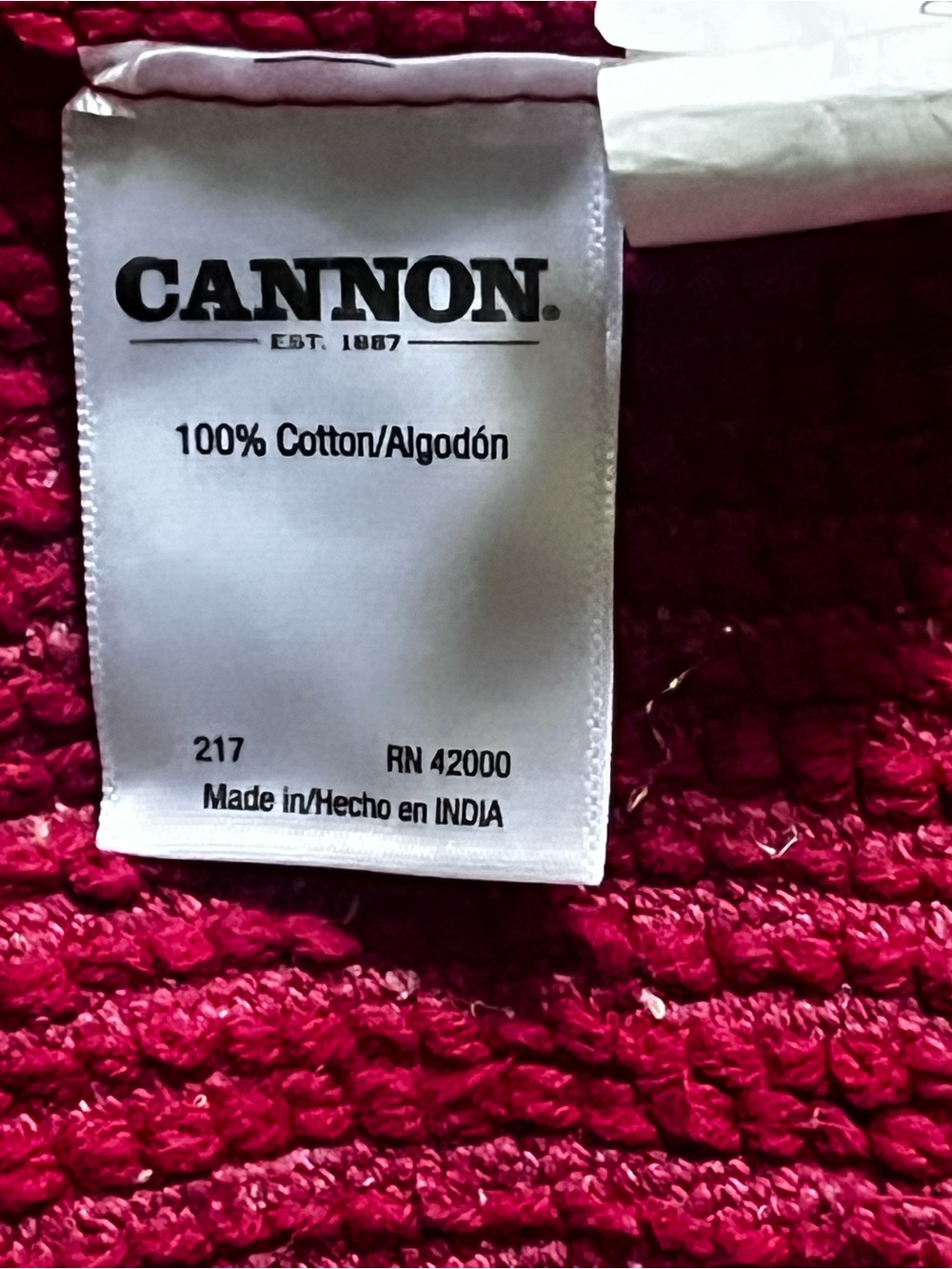 Canon red Round Bath Rug with White Script - Picture 4 of 13